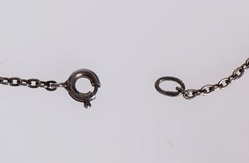 HÄNGE / BROSCH. Elis Kauppi, Kupittaan Kulta 1972, silver.