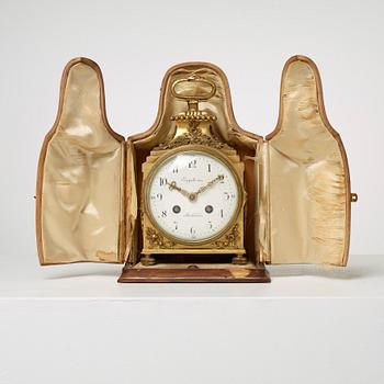 BORDSUR, brons, Louis XVI-stil, Robert Engström, Stockholm. Tidigt 1900-tal.