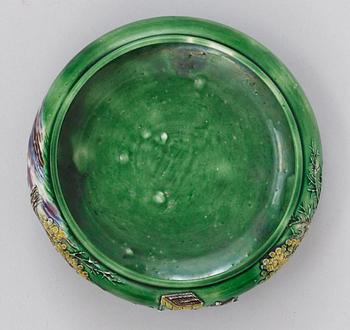 A famille verte bisquit brush washer, Qing dynasty (1644-1912). With seal mark.