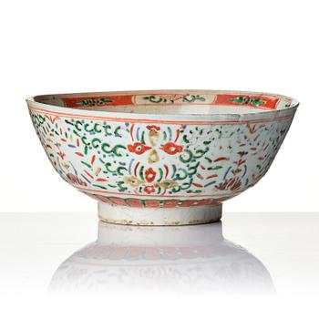 Skål, porslin. Transition, 1600-tal.