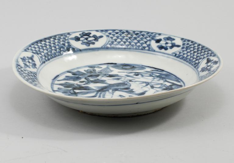 FAT, porslin, Kina, Mingdynastin (1368-1644).