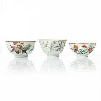 A set of nine Chinese porcelain pieces, 19th Century.