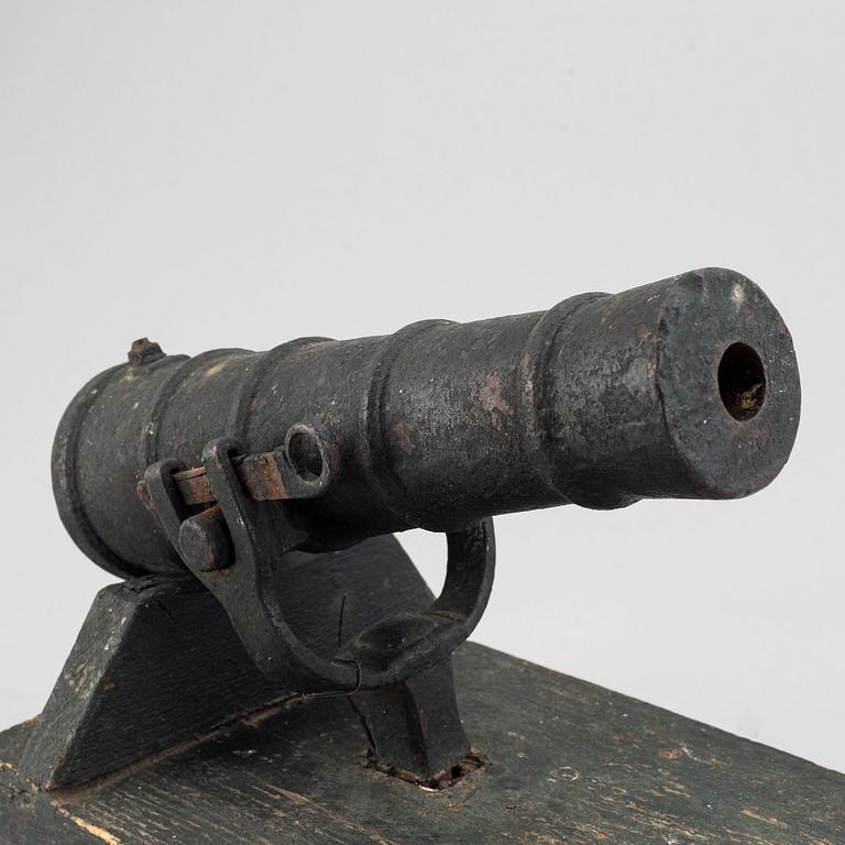 A cast iron salute cannon, 18th century.