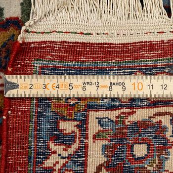 A semi-antique Isfahan carpet, central Persia, c. 314 x 197 cm.
