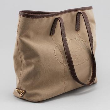 HANDVÄSKA, Prada, Milano, Italien, 2000-tal.