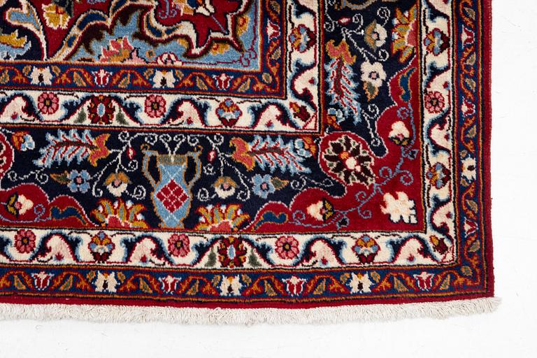 Carpet, Old Mesh, approx. 295 x 204 cm.