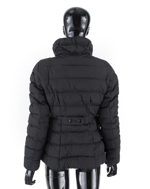 DUNJACKA, Moncler.