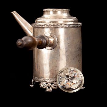 KAFFEKANNA, silver, gustaviansk. Olaus Hasselquist, Jönköping, 1789. Total vikt ca 700 g.