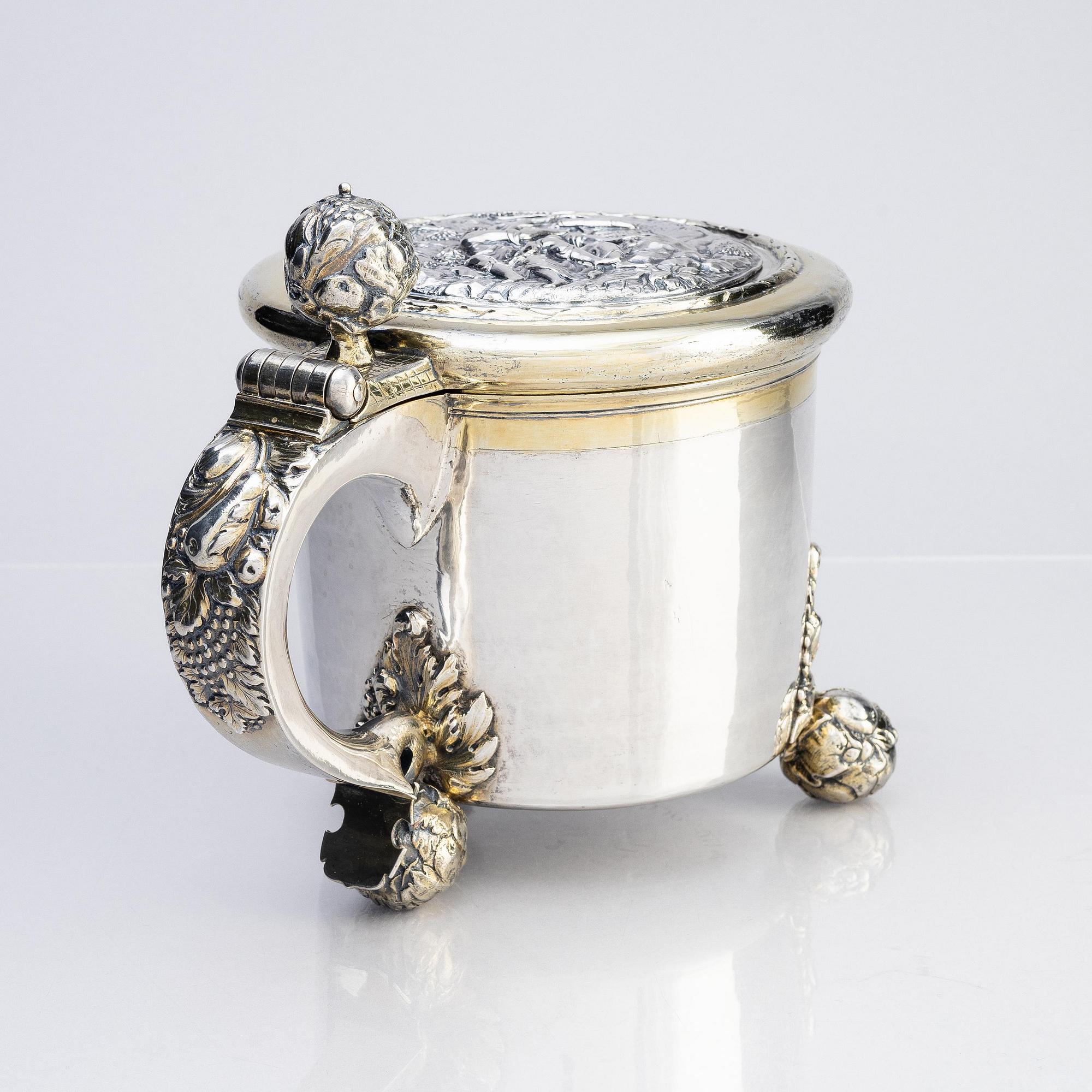 Erik Månsson Schmidt, dryckeskanna, delvis förgyllt silver, Stockholm (verksam 1675-1686). Barock.