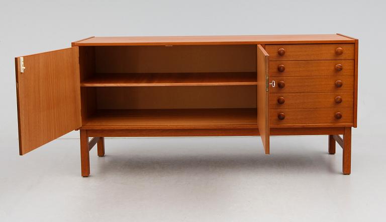 SIDEBOARD, 1900-talets andra hälft.