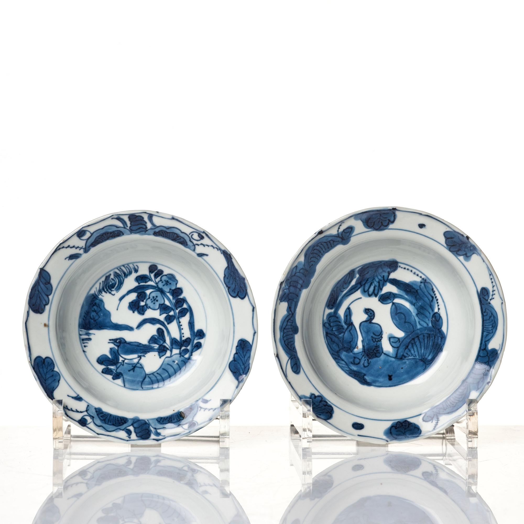 Skålfat, sex stycken, porslin. Mingdynastin, Wanli (1572-1620).