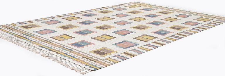 Märta Måås-Fjetterström, matta, "Ljusa Plador" rölakan, ca 355 x 239 cm, signerad AB MMF.
