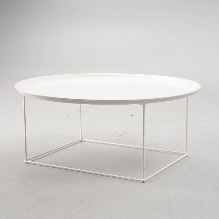 Patricia Urquiola, a coffee table, 'Fay-fat' B & B Italia, 2010.