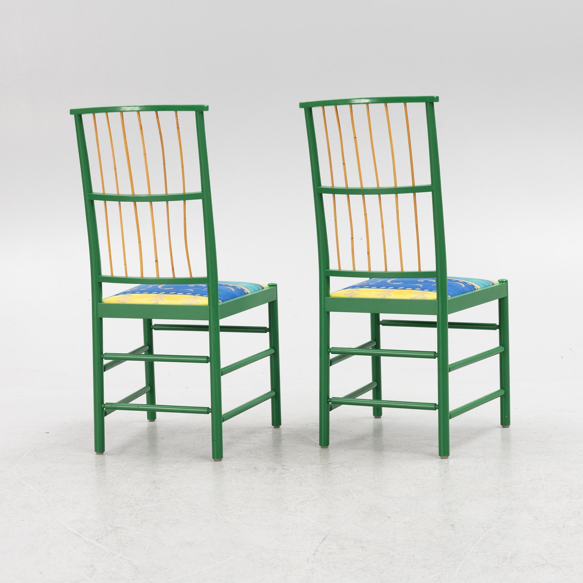 Josef Frank, stolar, ett par, model 2025, Firma Svenskt Tenn, formgiven 1925.