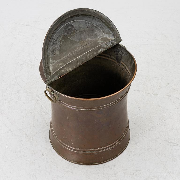Water barrel, 19th century.