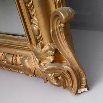 GOLVSPEGEL, rokokostil, 1800-talets andra hälft.