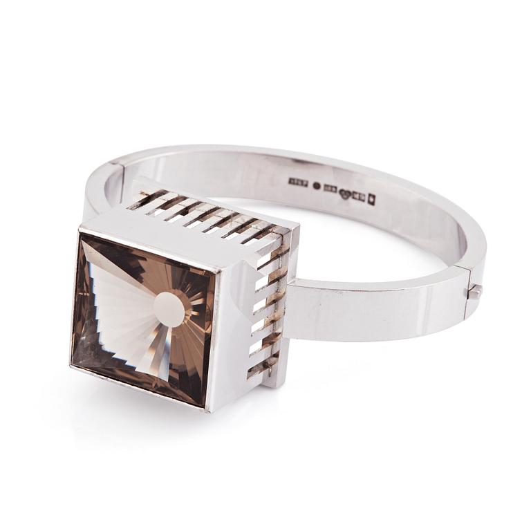 Sigurd Persson, an 18K white gold and smoky quartz bracelet, Stockholm 1962.