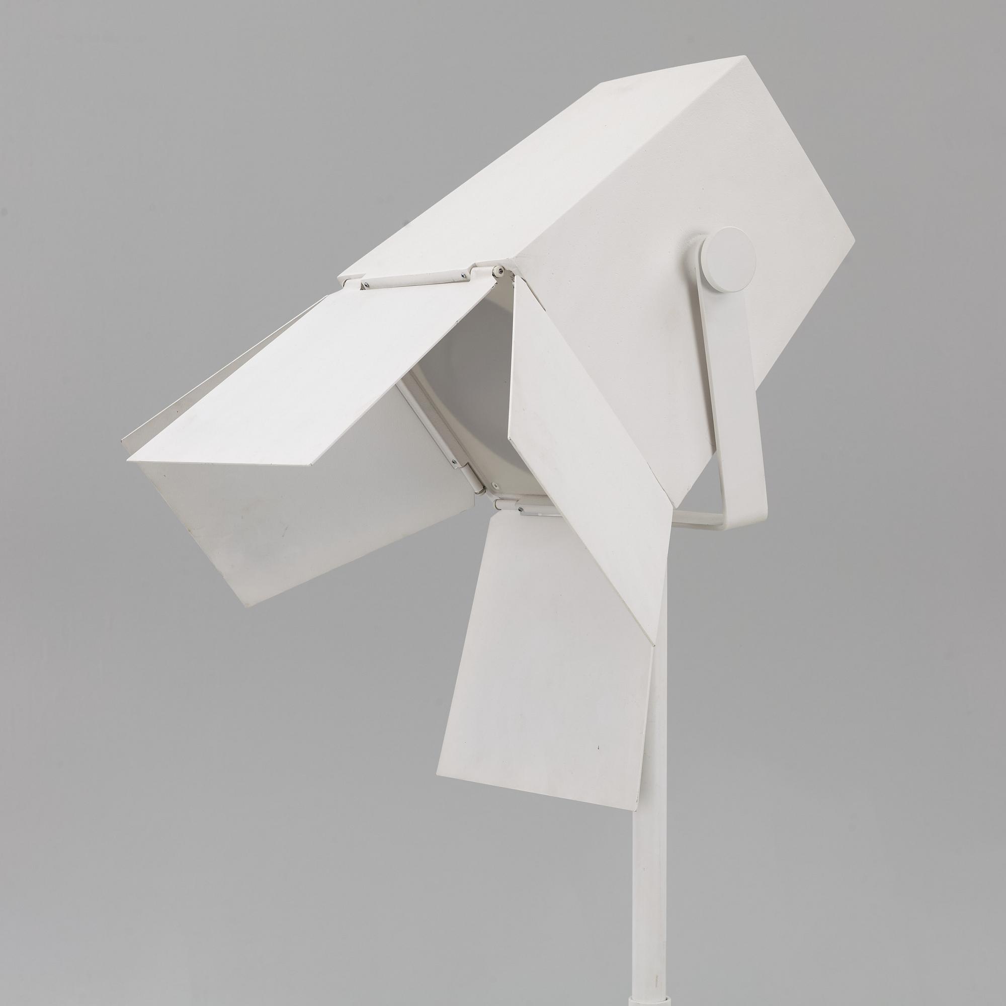 Thomas Bernstrand & Mattias Ståhlbom, golvlampa, "Foto". samtida.