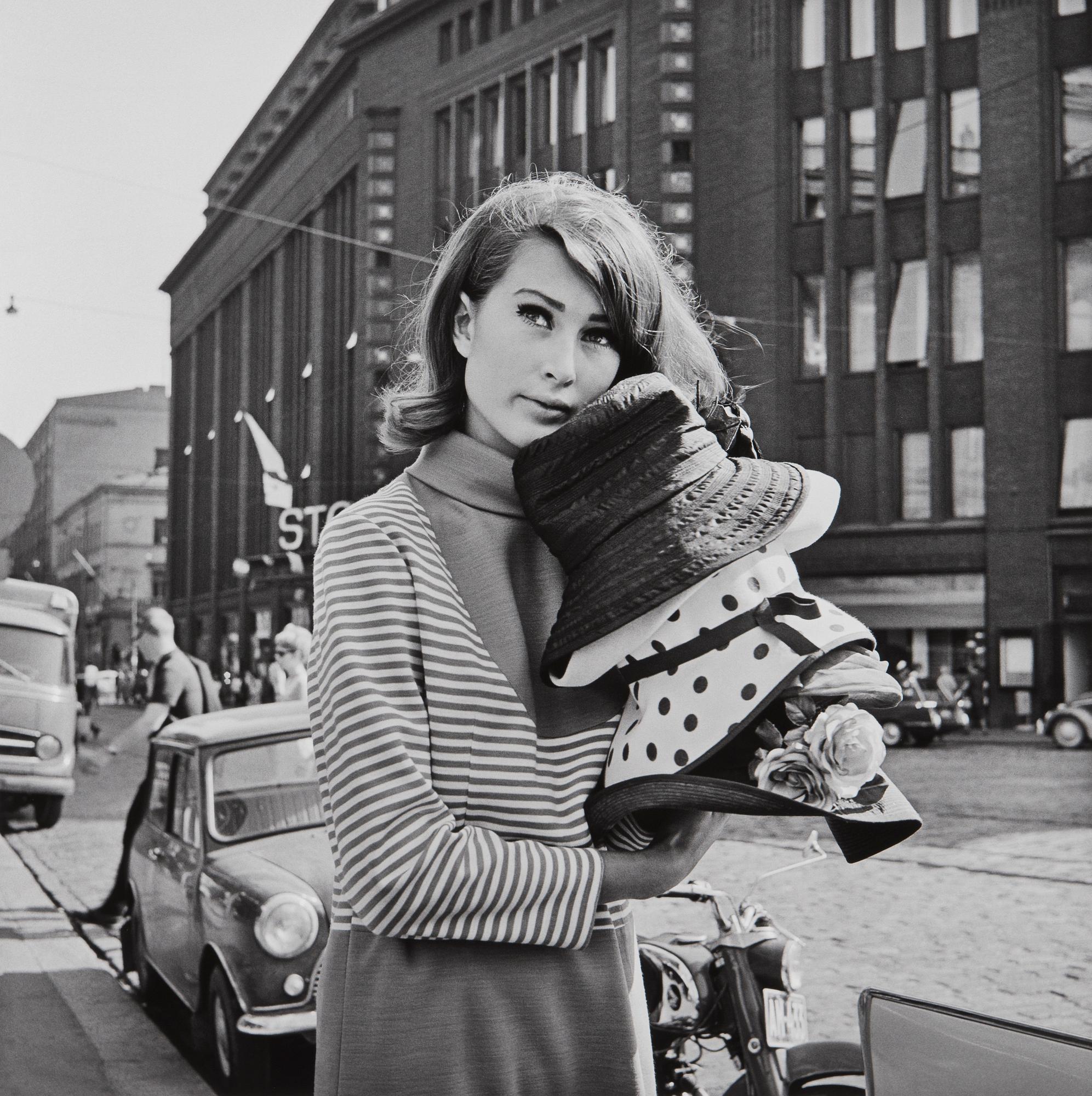 Ismo Hölttö, "Tre smeders plats, Helsigfors 1965".