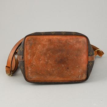 Louis Vuitton, a monogram canvas 'Petit Noé' handbag.