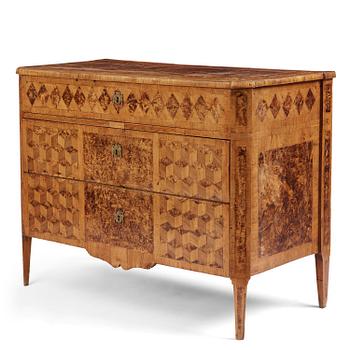 19. A late Gustavian burr alder-veneered commode, Mälardalen, late 18th century.