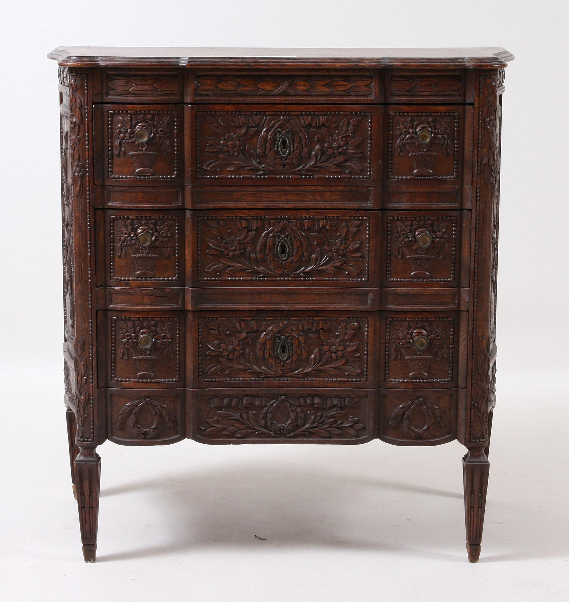 BYRÅ, Louis XIV-stil.