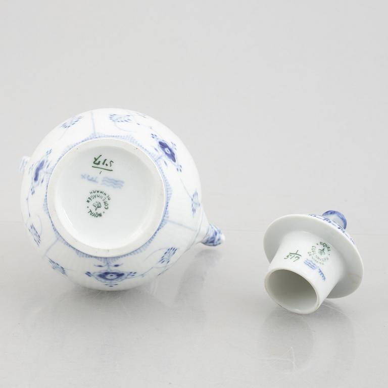 Royal Copenhagen, a 28-piece coffee service, 'Blue Fluted Half Lace', Denmark.