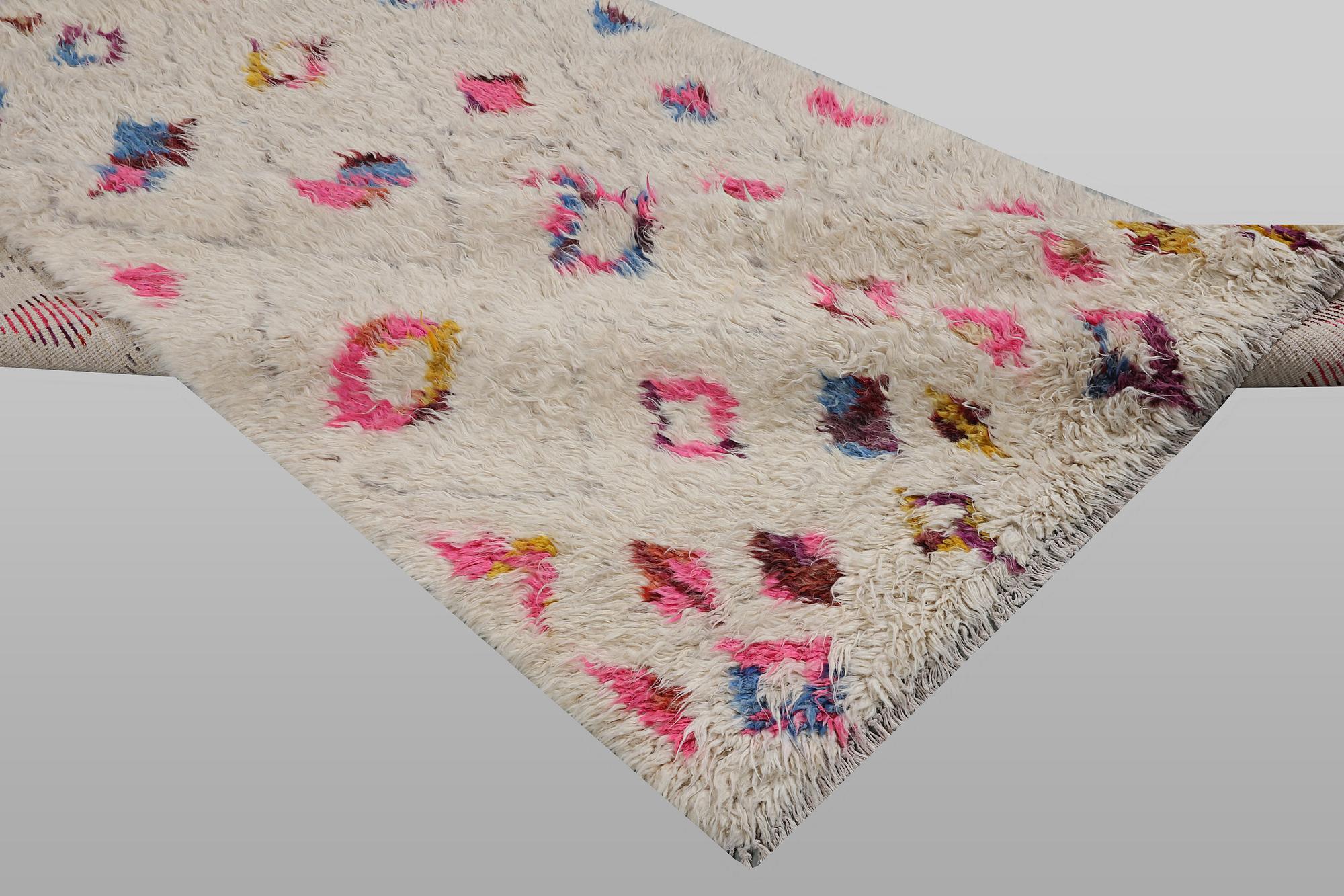 A carpet, Morocco, Berber, ca 266 x 177 cm.