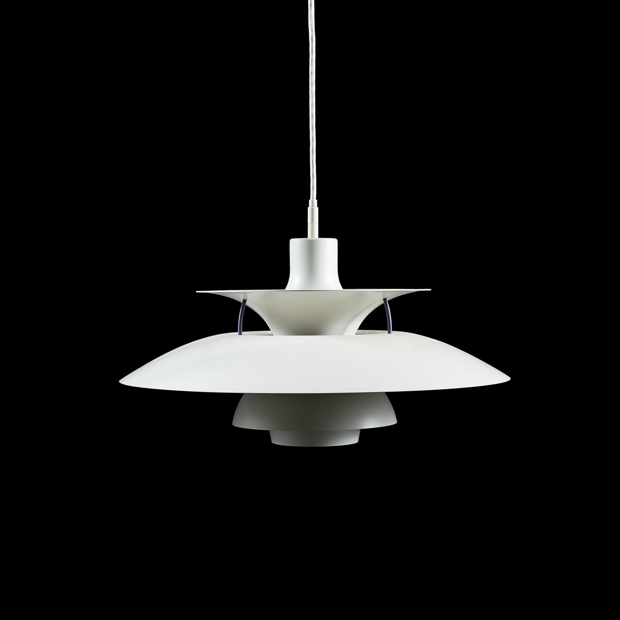 TAKLAMPA, "PH-5", Poul Henningsen, Louis Poulsen, 1900-talets andra hälft, höjd ca 25 cm.