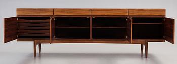 Ib Kofod Larsen, sideboard, Faarup Møbelfabrik, Danmark 1960-tal.