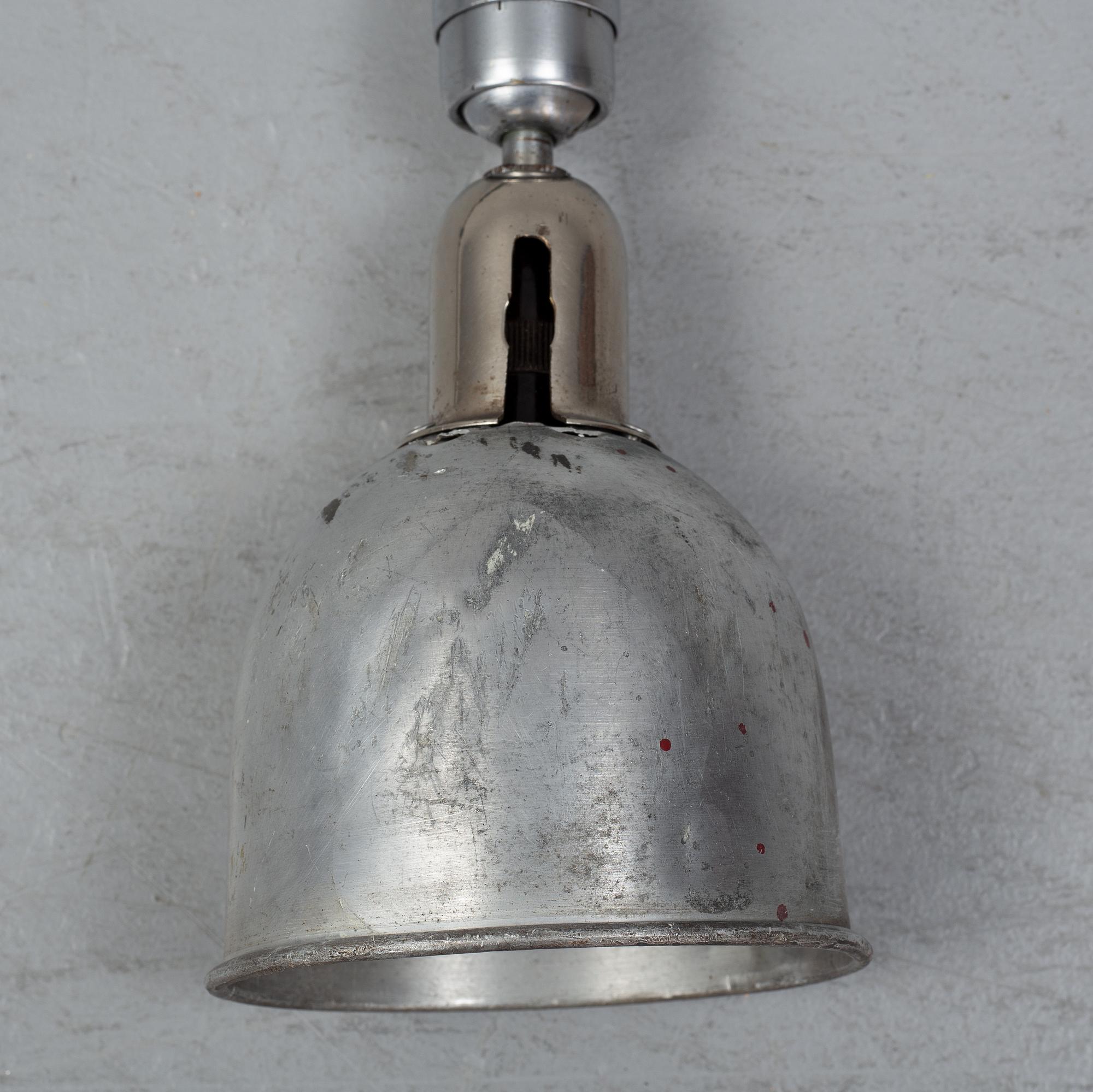A 'Triplex-Pemdel' industrial lamp, mid 20th Century.