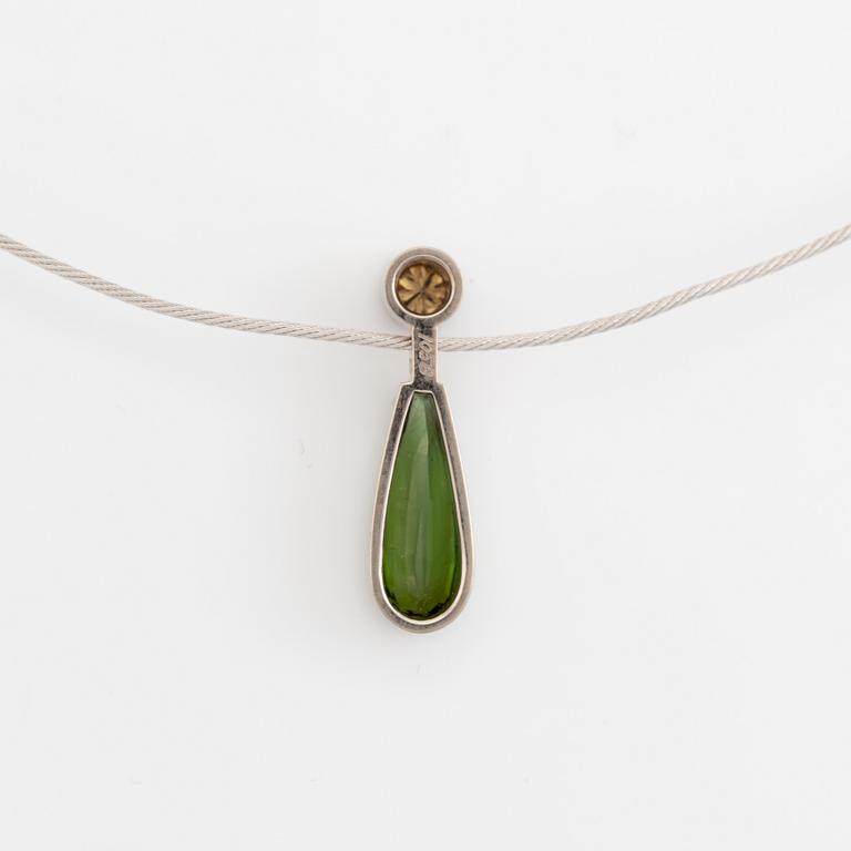 Wolfgang Gessl, 18K white gold, green tourmaline and brown brilliant cut diamond necklace.