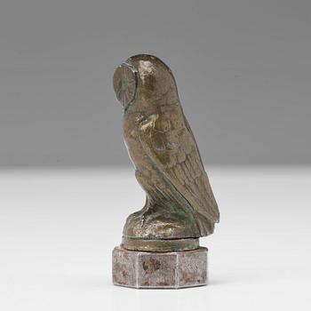 A 20th century bronze seal in shape of an owl.