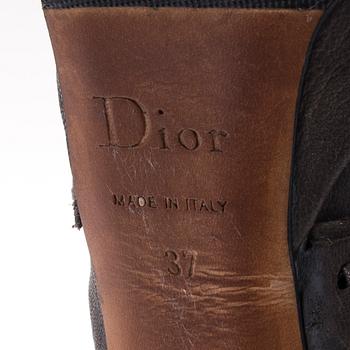 SKOR, Christian Dior.