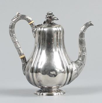 KAFFEKANNA, silver, Karl Bojanowski, S:t Petersburg 1862. Vikt c:a 720 g.