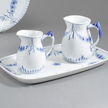 KAFFESERVIS, 47 delar, porslin, "Empire", Bing & Gröndahl, Danmark.