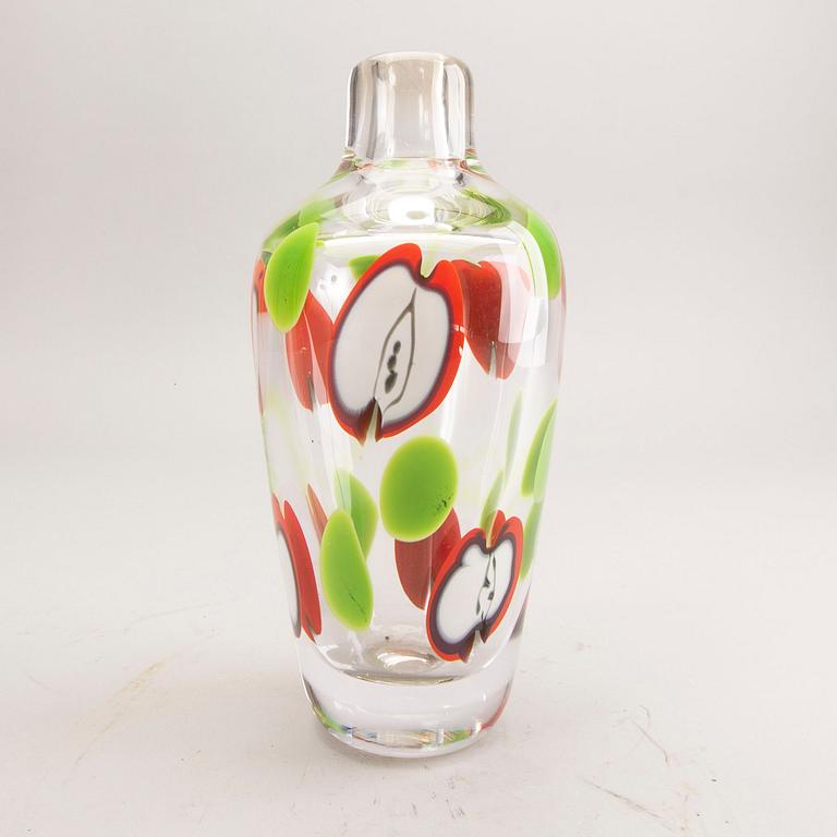 Elna Melusine Jolom, a signed and dated glass vase 2014.