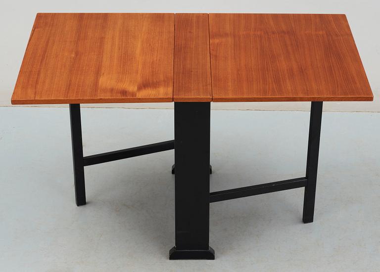 SLAGBORD, "Vapensmeden", Carl Malmsten. Modellen formgiven 1949.