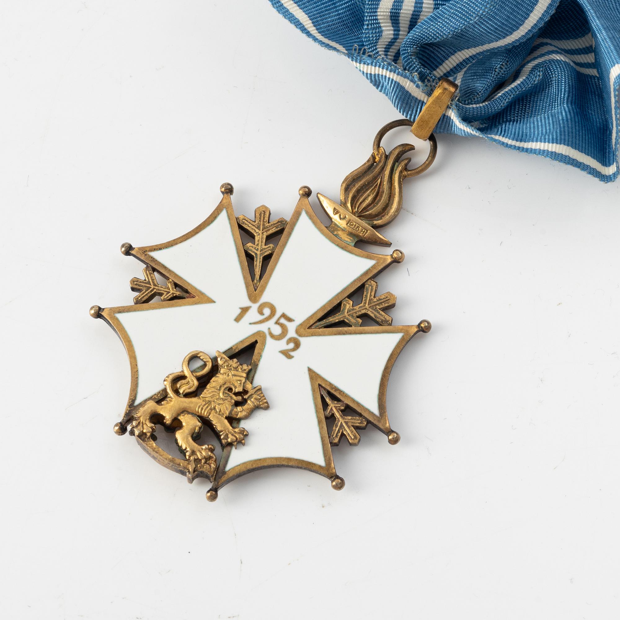Cross of Merit of Finnish Olympic Games 1952, First class, silver and enamel.