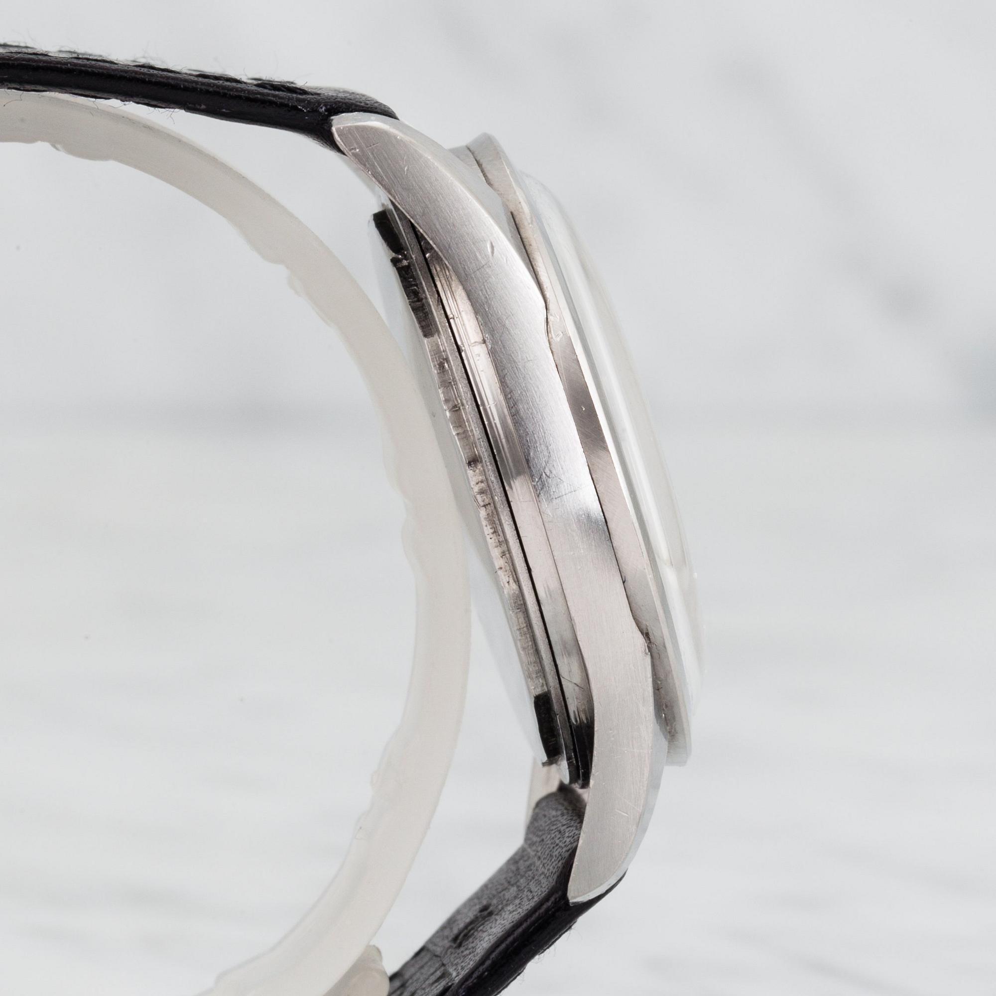 UNIVERSAL GENÈVE, Polerouter super, (SWISS T), armbandsur, 35,5 mm,