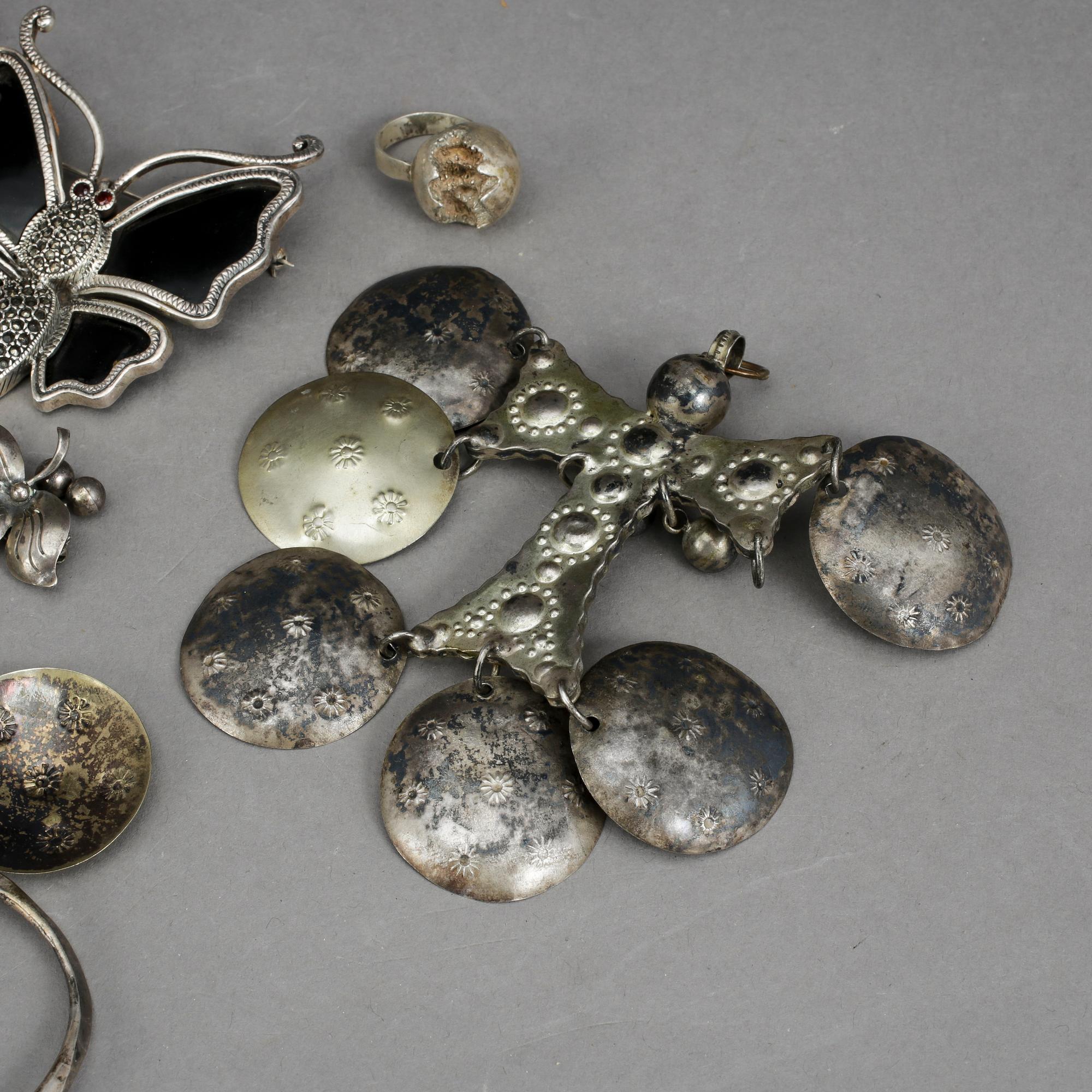 PARTI SILVERSMYCKEN, 16 delar. Total vikt ca 226 gram.