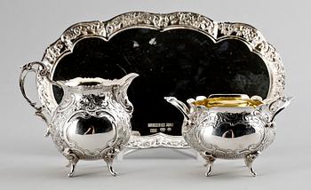 GRÄDDSNIPA, SOCKERSKÅL samt FAT, silver, 1955 & 1977, GEWE Guld & Silver AB, Malmö. 433 gr.