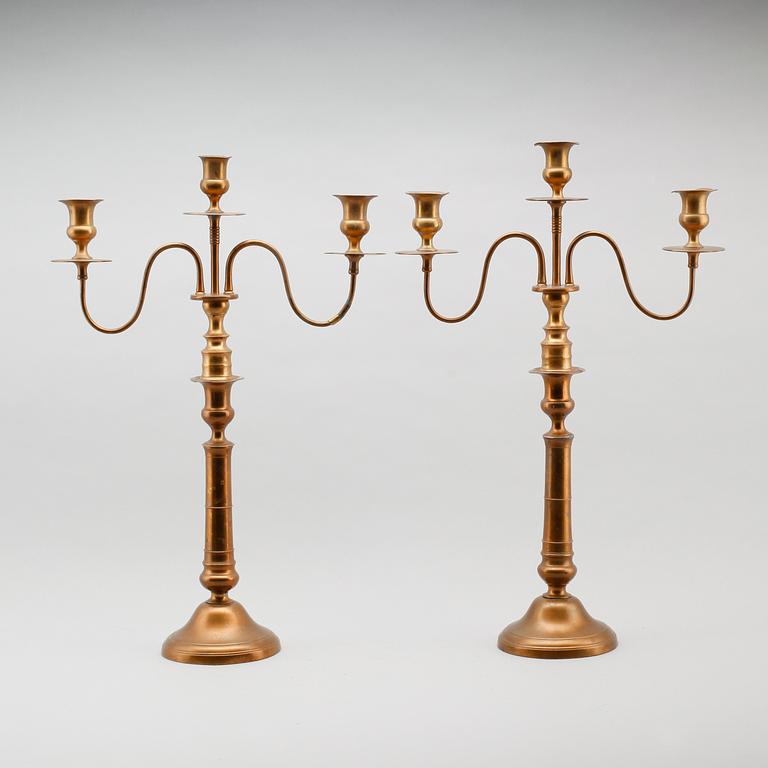 KANDELABRAR, ett par, mässing, Nyköpings Mässingsbruk, 1800-tal.