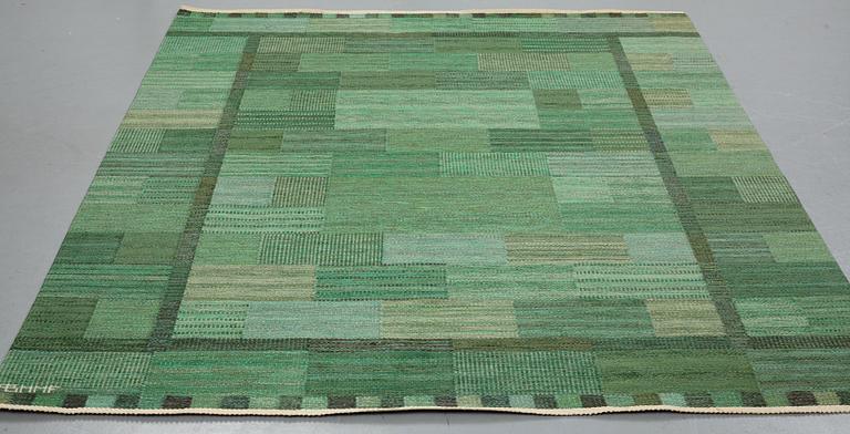 Marianne Richter, matta, "Fasad, grön II", rölakan, ca 240-241,5 x 187-189,5 cm, signerad AB MMF MR.