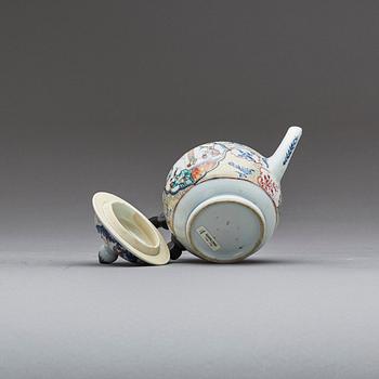 TEKANNA, porslin, Kina, Qianlong(1736-1795).