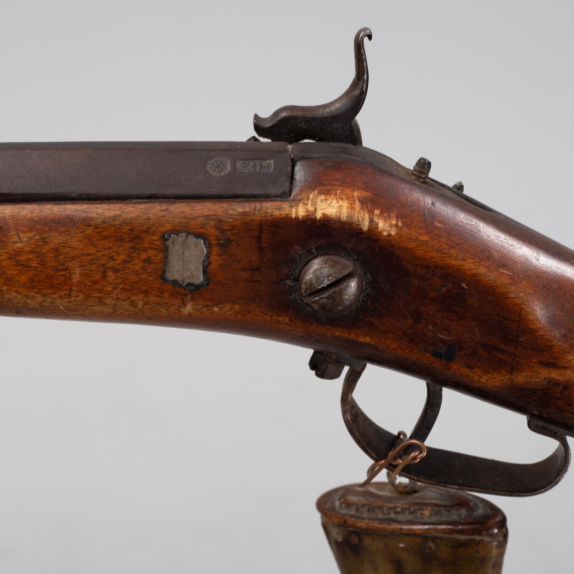 A Swedish percussion rifle, 19th Century.
