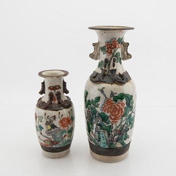 A set of two Chinese porcelain vases 20th century.