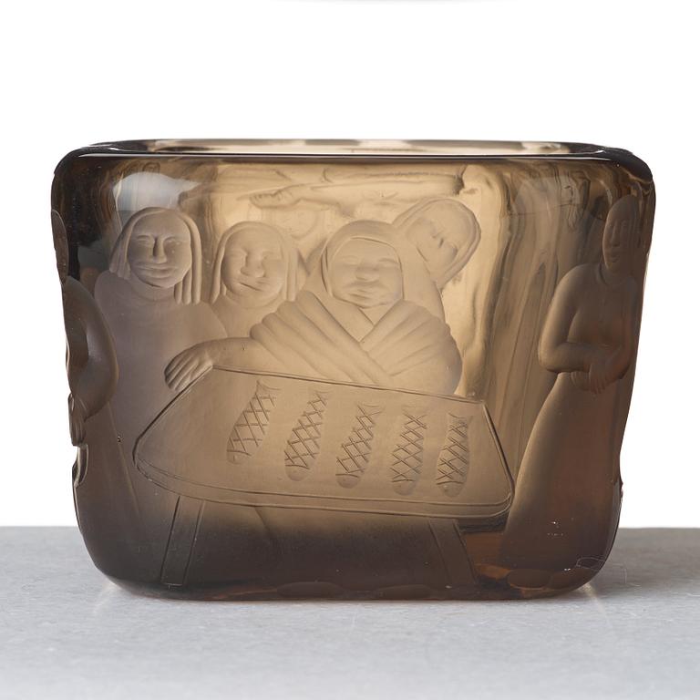 Gunnel Nyman, (born Gustafsson), "Kalatorilla market", a cut, engraved and sand blasted smoked glass bowl, Riihimäki, Finland 1937.