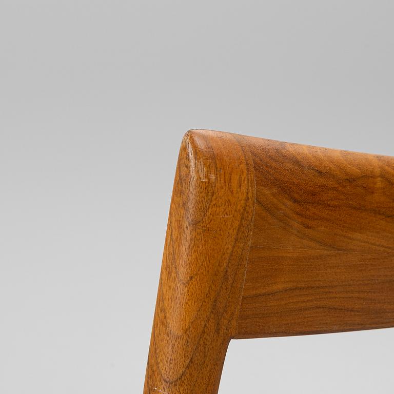 Carl-Evert Ekström, dining table with four chairs, AB Johansson & söner, Hyssna. Mid-20th century.