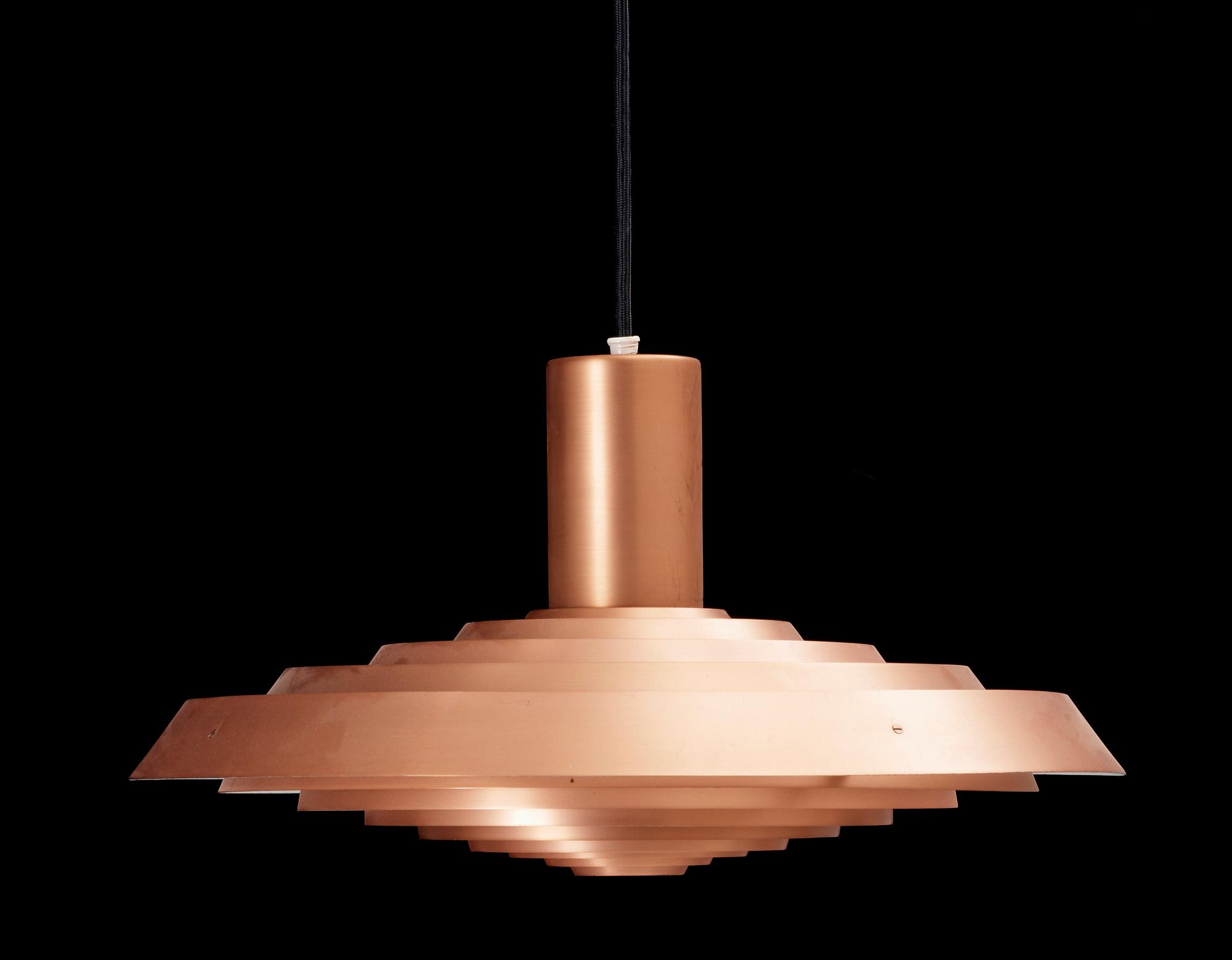 TAKLAMPA, Poul Henningsen, PH-lampa "Tallerkenlampa", Louis Poulsen, Danmark. H 22.